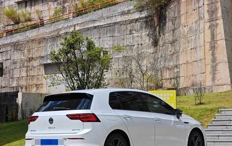 Volkswagen Golf VIII, 2022 год, 1 620 325 рублей, 4 фотография