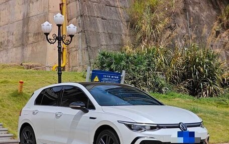 Volkswagen Golf VIII, 2022 год, 1 620 325 рублей, 3 фотография
