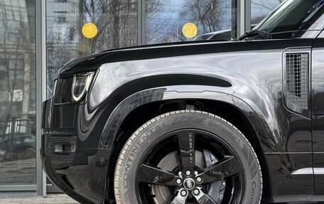 Land Rover Defender II, 2025 год, 16 000 000 рублей, 2 фотография