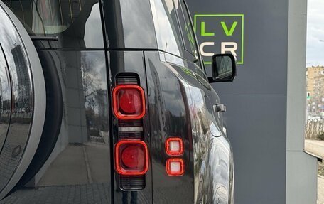 Land Rover Defender II, 2025 год, 16 000 000 рублей, 13 фотография