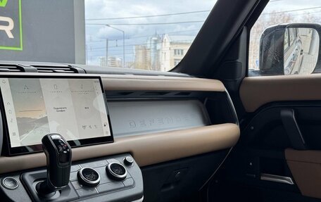 Land Rover Defender II, 2025 год, 16 000 000 рублей, 19 фотография