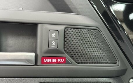 Land Rover Defender II, 2025 год, 16 000 000 рублей, 18 фотография