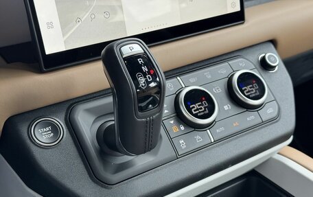 Land Rover Defender II, 2025 год, 16 000 000 рублей, 20 фотография