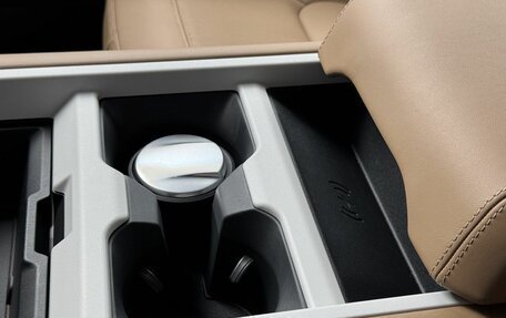 Land Rover Defender II, 2025 год, 16 000 000 рублей, 21 фотография