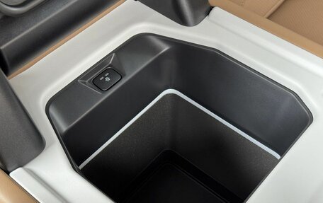 Land Rover Defender II, 2025 год, 16 000 000 рублей, 31 фотография