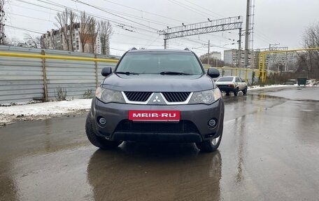Mitsubishi Outlander III рестайлинг 3, 2008 год, 1 250 000 рублей, 2 фотография
