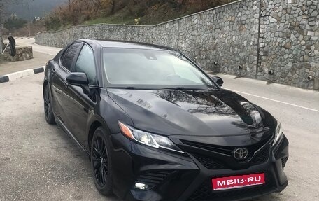 Toyota Camry, 2019 год, 2 450 000 рублей, 1 фотография