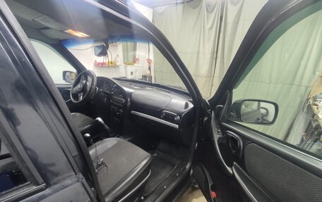 Chevrolet Niva I рестайлинг, 2015 год, 730 000 рублей, 24 фотография