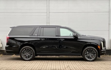 Cadillac Escalade V, 2025 год, 22 000 000 рублей, 9 фотография