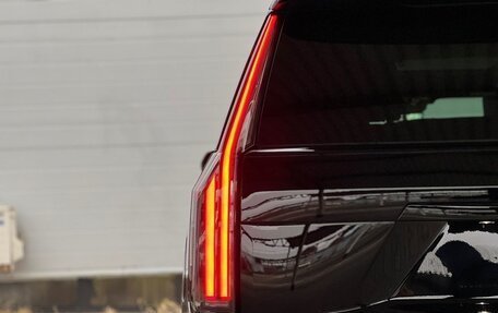 Cadillac Escalade V, 2025 год, 22 000 000 рублей, 12 фотография