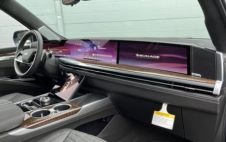 Cadillac Escalade V, 2025 год, 22 000 000 рублей, 19 фотография