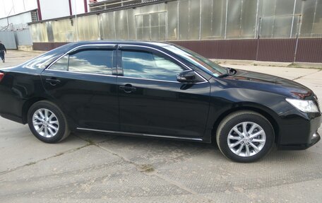 Toyota Camry, 2014 год, 1 800 000 рублей, 2 фотография