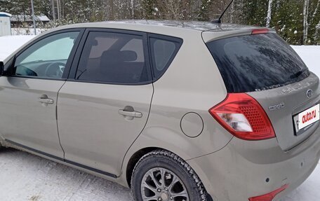 KIA cee'd I рестайлинг, 2011 год, 700 000 рублей, 2 фотография