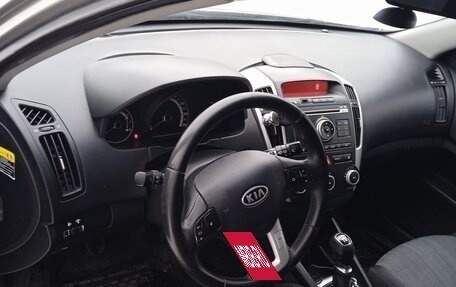 KIA cee'd I рестайлинг, 2011 год, 700 000 рублей, 7 фотография