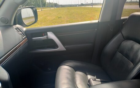 Toyota Land Cruiser 200, 2018 год, 6 500 000 рублей, 2 фотография