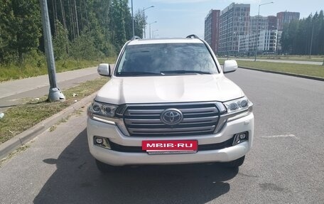 Toyota Land Cruiser 200, 2018 год, 6 500 000 рублей, 5 фотография
