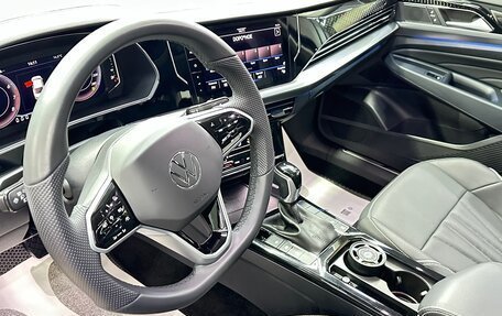 Volkswagen Passat B8 рестайлинг, 2024 год, 4 000 000 рублей, 10 фотография