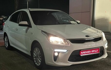 KIA Rio IV, 2018 год, 1 550 000 рублей, 1 фотография