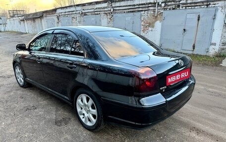 Toyota Avensis III рестайлинг, 2006 год, 710 000 рублей, 5 фотография