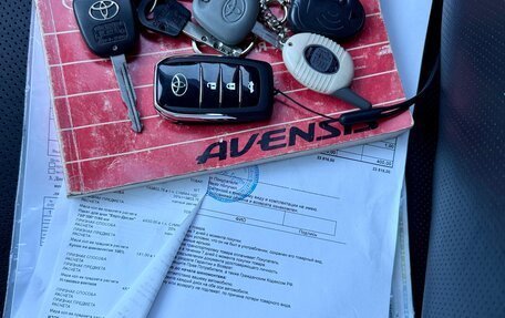 Toyota Avensis III рестайлинг, 2006 год, 710 000 рублей, 19 фотография