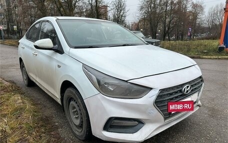 Hyundai Solaris II рестайлинг, 2017 год, 450 000 рублей, 3 фотография