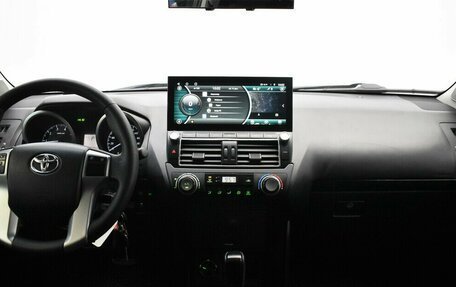 Toyota Land Cruiser Prado 150 рестайлинг 2, 2015 год, 3 650 000 рублей, 5 фотография