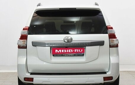 Toyota Land Cruiser Prado 150 рестайлинг 2, 2015 год, 3 650 000 рублей, 3 фотография