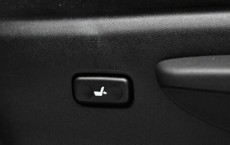 Toyota Land Cruiser Prado 150 рестайлинг 2, 2015 год, 3 650 000 рублей, 10 фотография