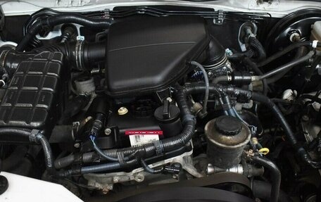 Toyota Land Cruiser Prado 150 рестайлинг 2, 2015 год, 3 650 000 рублей, 18 фотография