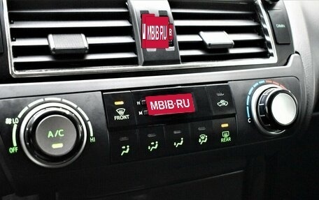 Toyota Land Cruiser Prado 150 рестайлинг 2, 2015 год, 3 650 000 рублей, 7 фотография