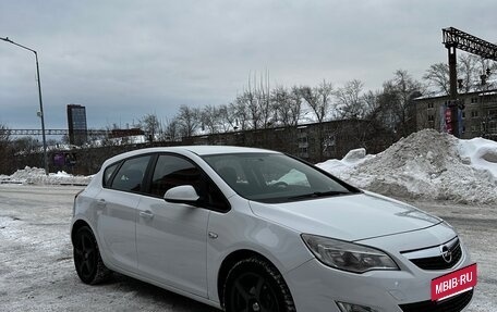 Opel Astra J, 2012 год, 725 000 рублей, 2 фотография
