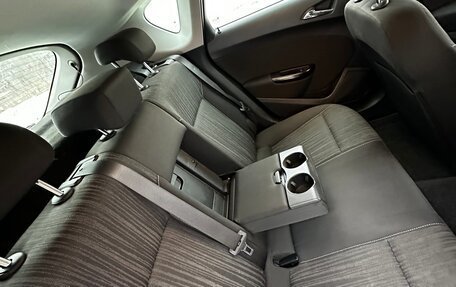 Opel Astra J, 2012 год, 725 000 рублей, 26 фотография