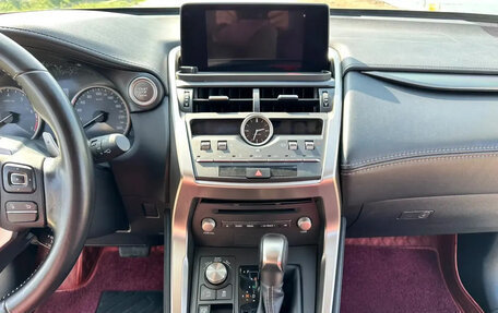 Lexus NX I, 2020 год, 3 180 000 рублей, 14 фотография