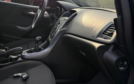 Opel Astra J, 2013 год, 960 000 рублей, 7 фотография