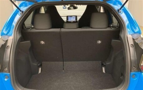 Toyota Yaris, 2021 год, 838 000 рублей, 9 фотография