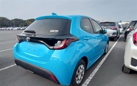 Toyota Yaris, 2021 год, 838 000 рублей, 20 фотография