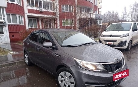 KIA Rio III рестайлинг, 2016 год, 1 100 000 рублей, 2 фотография