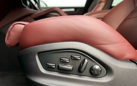 Porsche Cayenne III, 2025 год, 19 290 000 рублей, 17 фотография