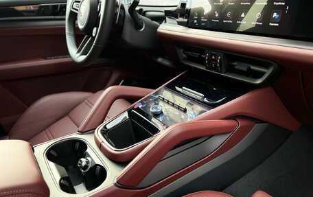 Porsche Cayenne III, 2025 год, 19 290 000 рублей, 24 фотография