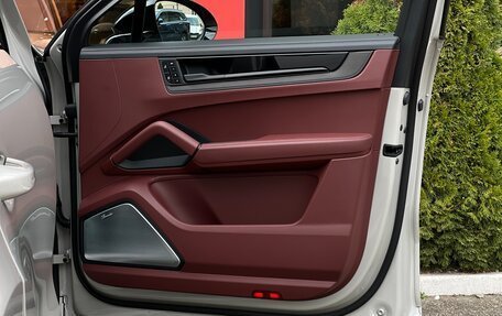 Porsche Cayenne III, 2025 год, 19 290 000 рублей, 29 фотография