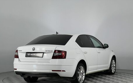 Skoda Octavia, 2018 год, 1 050 000 рублей, 5 фотография