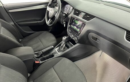 Skoda Octavia, 2018 год, 1 050 000 рублей, 13 фотография