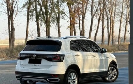 Volkswagen T-Cross I, 2021 год, 1 642 000 рублей, 4 фотография