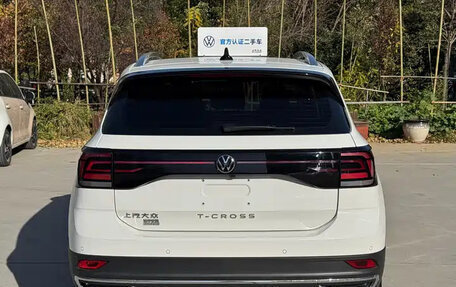 Volkswagen T-Cross I, 2022 год, 1 800 115 рублей, 5 фотография