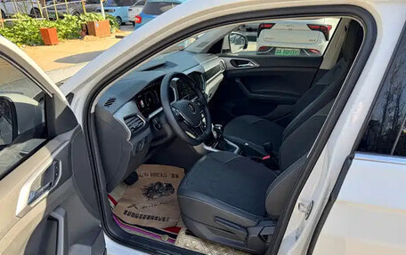 Volkswagen T-Cross I, 2022 год, 1 800 115 рублей, 7 фотография