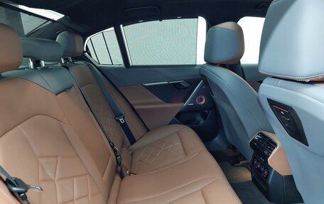 BMW 5 серия, 2025 год, 8 900 000 рублей, 13 фотография