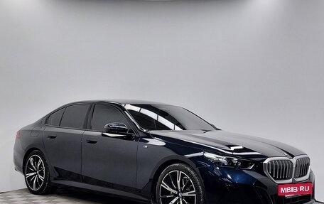 BMW 5 серия, 2025 год, 8 900 000 рублей, 4 фотография