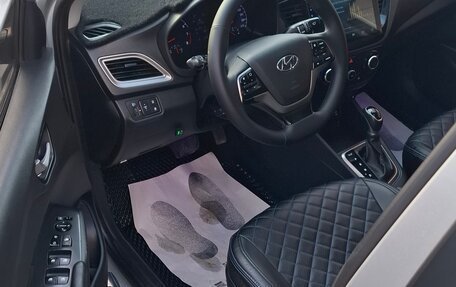 Hyundai Solaris II рестайлинг, 2019 год, 880 000 рублей, 6 фотография