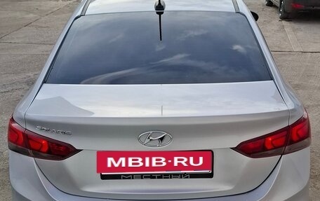 Hyundai Solaris II рестайлинг, 2019 год, 880 000 рублей, 4 фотография