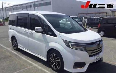 Honda Stepwgn IV, 2020 год, 1 950 000 рублей, 2 фотография